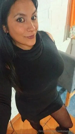 Antonellaa2 OnlyFans Leaked Free Thumbnail Picture - #70a9D9cQNI