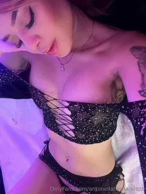Antonellahernandezz OnlyFans Leaked Free Thumbnail Picture - #AlqYgykFwB