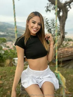 Antonellahernandezz OnlyFans Leaked Free Thumbnail Picture - #FAGMijqNDX