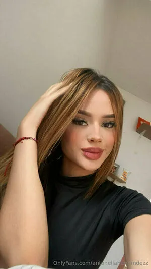 Antonellahernandezz OnlyFans Leaked Free Thumbnail Picture - #rnTmlYWeUN