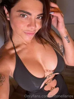 Antonellarios OnlyFans Leaked Free Thumbnail Picture - #EIiYYHNjXI