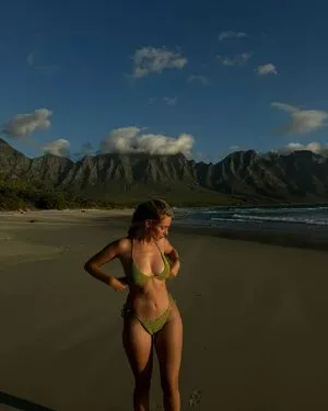 Antonia Freya Lydia OnlyFans Leaked Free Thumbnail Picture - #0f0u4nRehy