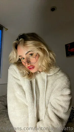 Antonia Savatto OnlyFans Leaked Free Thumbnail Picture - #HBAmoGXrcK