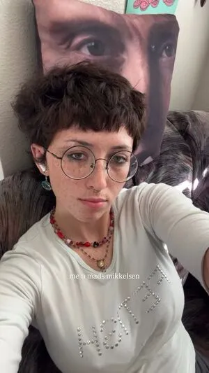 Anuhea Nihipali OnlyFans Leaked Free Thumbnail Picture - #1Dabdcpf34