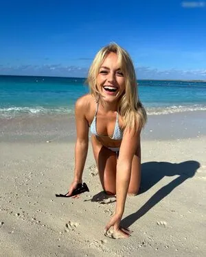 Anuschka Van Lent OnlyFans Leaked Free Thumbnail Picture - #smIB2betoO