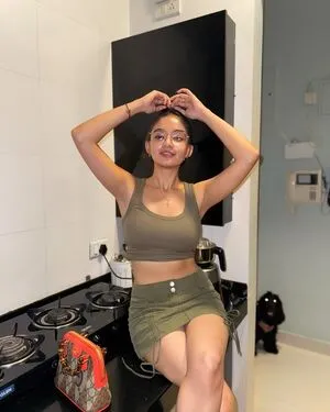 Anushka Sen OnlyFans Leaked Free Thumbnail Picture - #n2O38ag01S