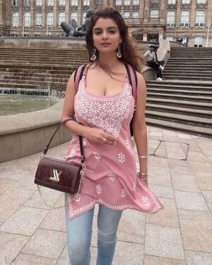 Anveshi Jain OnlyFans Leaked Free Thumbnail Picture - #AB2ahGXXNy