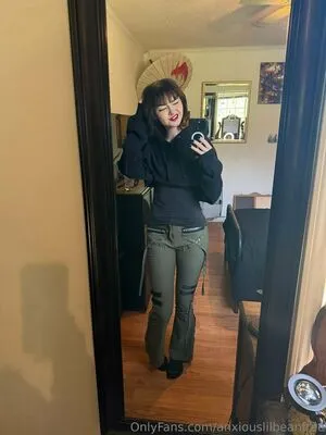 Anxiouslilbeanfree OnlyFans Leaked Free Thumbnail Picture - #LqLTOVIhEo