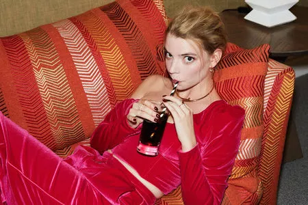 Anya Taylor-Joy OnlyFans Leaked Free Thumbnail Picture - #4SWmz8mbka