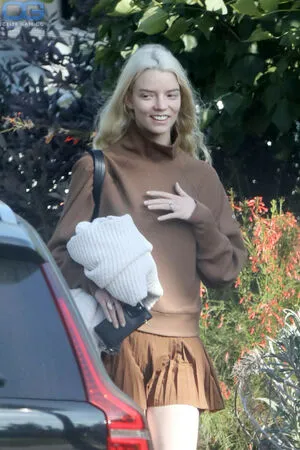 Anya Taylor-Joy OnlyFans Leaked Free Thumbnail Picture - #8N4pC0tnPl
