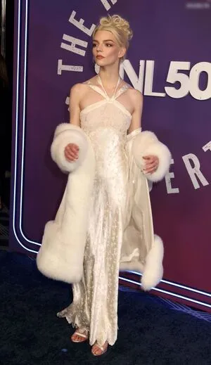 Anya Taylor-Joy OnlyFans Leaked Free Thumbnail Picture - #B76a3vI8Dn