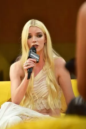 Anya Taylor-Joy OnlyFans Leaked Free Thumbnail Picture - #KcHwV4TxFs