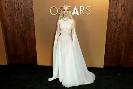 Anya Taylor-Joy OnlyFans Leaked Free Thumbnail Picture - #LRVTGoEYmx