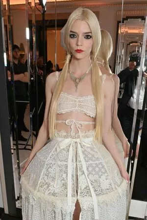 Anya Taylor-Joy OnlyFans Leaked Free Thumbnail Picture - #Mx3JWBnGnx