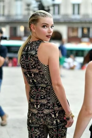 Anya Taylor-Joy OnlyFans Leaked Free Thumbnail Picture - #PRENLS9YzN