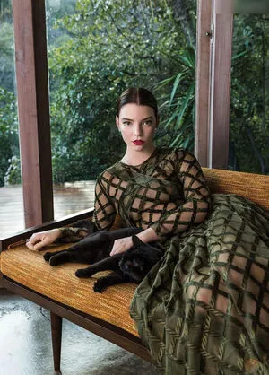 Anya Taylor-Joy OnlyFans Leaked Free Thumbnail Picture - #PrHEUpVKn0