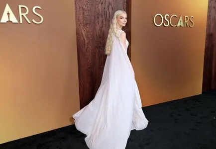 Anya Taylor-Joy OnlyFans Leaked Free Thumbnail Picture - #Sfs1Io3FY0