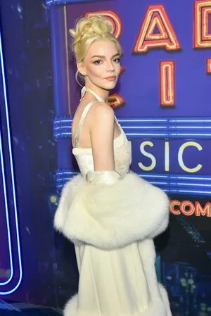 Anya Taylor-Joy OnlyFans Leaked Free Thumbnail Picture - #VAbnA9GCK1