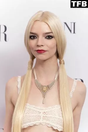 Anya Taylor-Joy OnlyFans Leaked Free Thumbnail Picture - #WMRb1JyLws
