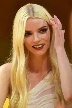Anya Taylor-Joy OnlyFans Leaked Free Thumbnail Picture - #bKTNtGT7Fo