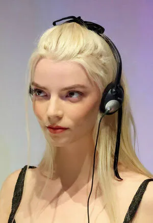 Anya Taylor-Joy OnlyFans Leaked Free Thumbnail Picture - #c8H2TejPW1