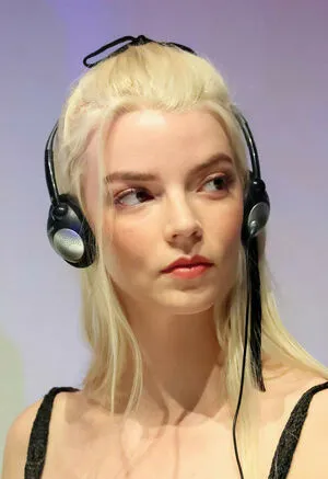 Anya Taylor-Joy OnlyFans Leaked Free Thumbnail Picture - #cougT6Z0fV