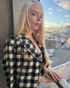 Anya Taylor-Joy OnlyFans Leaked Free Thumbnail Picture - #dfik1V3wwV