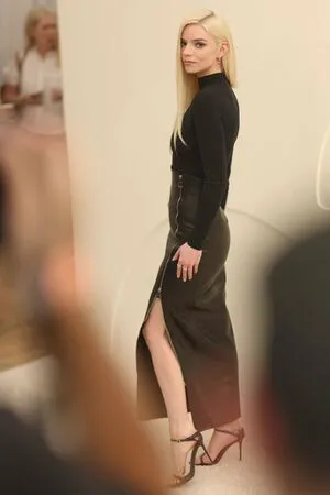 Anya Taylor-Joy OnlyFans Leaked Free Thumbnail Picture - #djbrxKS2lZ