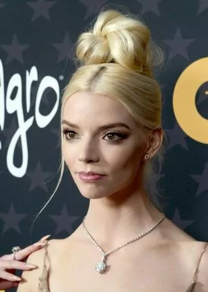 Anya Taylor-Joy OnlyFans Leaked Free Thumbnail Picture - #lJVyM7rwAL