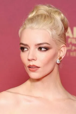 Anya Taylor-Joy OnlyFans Leaked Free Thumbnail Picture - #lh52lN3If5