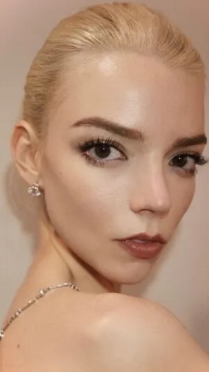 Anya Taylor-Joy OnlyFans Leaked Free Thumbnail Picture - #m6AA6OCJBu