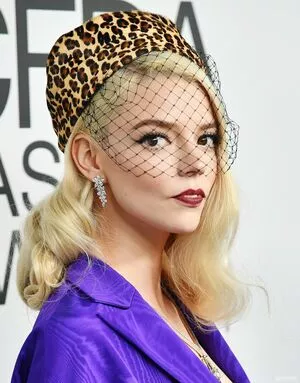 Anya Taylor-Joy OnlyFans Leaked Free Thumbnail Picture - #nNgFjl5Yls