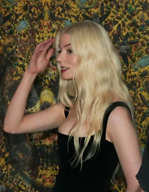 Anya Taylor-Joy OnlyFans Leaked Free Thumbnail Picture - #pra6X2E90z