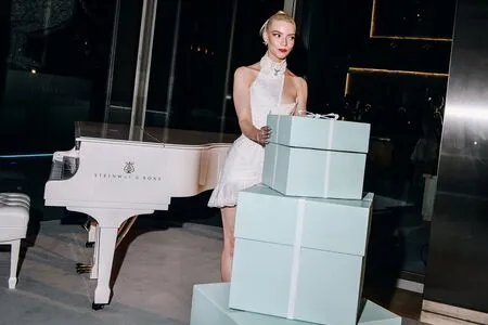 Anya Taylor-Joy OnlyFans Leaked Free Thumbnail Picture - #s4sHPdguxz