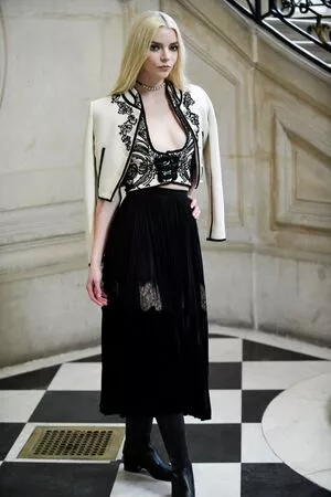 Anya Taylor-Joy OnlyFans Leaked Free Thumbnail Picture - #s66IMzZoEM