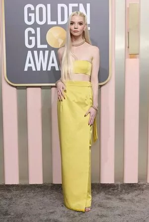 Anya Taylor-Joy OnlyFans Leaked Free Thumbnail Picture - #wiiqENiTM3