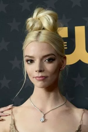 Anya Taylor-Joy OnlyFans Leaked Free Thumbnail Picture - #xYHcLuercG