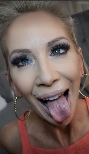Anya OnlyFans Leaked Free Thumbnail Picture - #Wu0vnjNVaa