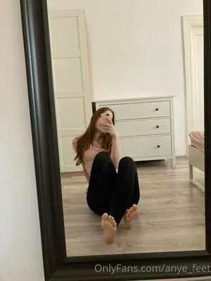 Anye Feet OnlyFans Leaked Free Thumbnail Picture - #RNTVPva7AI
