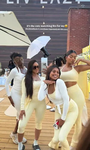 Apeenaiyah OnlyFans Leaked Free Thumbnail Picture - #0AE5sAEIgk