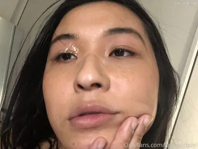 Apfelstrudel Aka Haselnuss OnlyFans Leaked Free Thumbnail Picture - #5wrM6H1awo