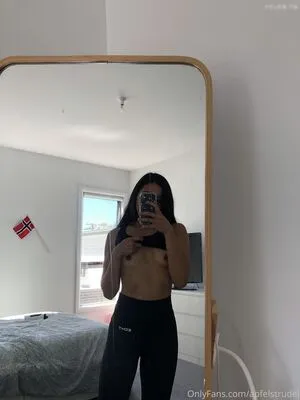 Apfelstrudel Aka Haselnuss OnlyFans Leaked Free Thumbnail Picture - #CLTYI8uXTH