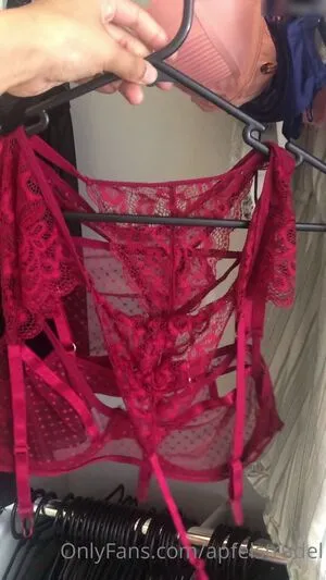 Apfelstrudel Aka Haselnuss OnlyFans Leaked Free Thumbnail Picture - #IfFdrcKGwV
