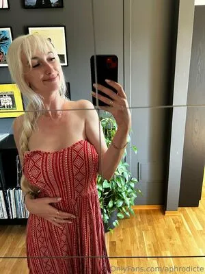 Aphrodicte OnlyFans Leaked Free Thumbnail Picture - #9XMhACUB71