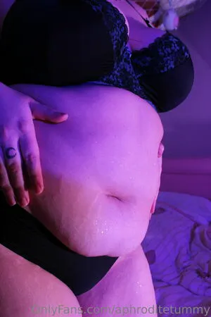 Aphroditetummy OnlyFans Leaked Free Thumbnail Picture - #C7HRyTvmnR