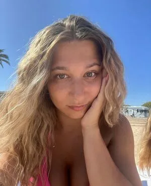 Apoline Perret OnlyFans Leaked Free Thumbnail Picture - #0vXFJIBoh3