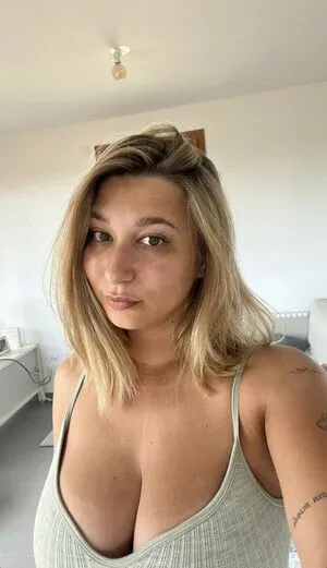 Apoline Perret OnlyFans Leaked Free Thumbnail Picture - #6QmwtSWoXy