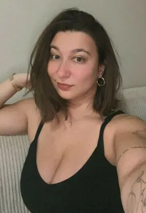 Apoline Perret OnlyFans Leaked Free Thumbnail Picture - #7iNAKXCX9c