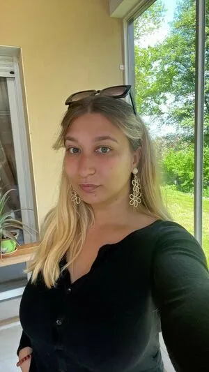 Apoline Perret OnlyFans Leaked Free Thumbnail Picture - #KDn6OzaNb6