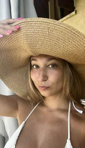 Apoline Perret OnlyFans Leaked Free Thumbnail Picture - #PqtWGmTlsk